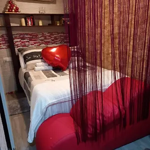 loft-jacuzzi-rojo-casa-ermita-san-antonio.es-andalucia.com/