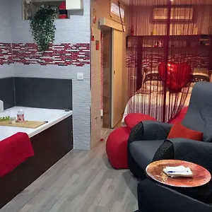 loft-jacuzzi-rojo-casa-ermita-san-antonio.es-andalucia.com/